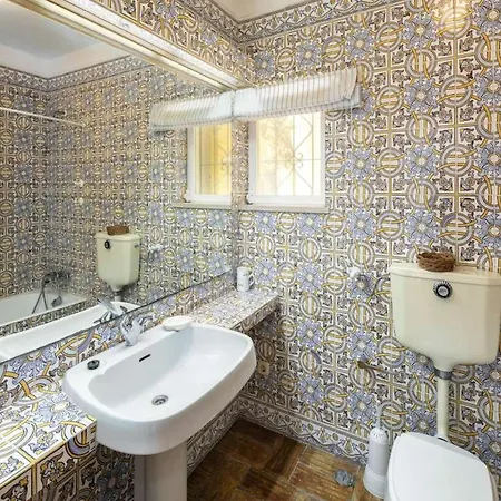 Villa Luxury Lagos - 5 Bedrooms - Private Pool & Tennis Court - Lagos Quinta - Algarve Luz