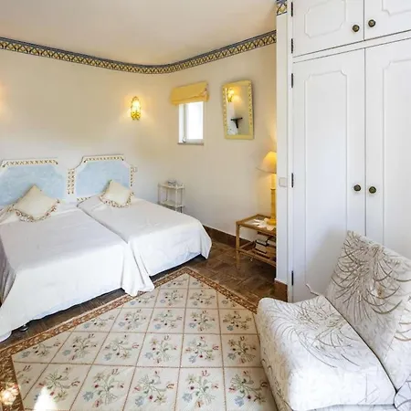 Luxury Lagos - 5 Bedrooms - Private Pool & Tennis Court - Lagos Quinta - Algarve Villa Luz