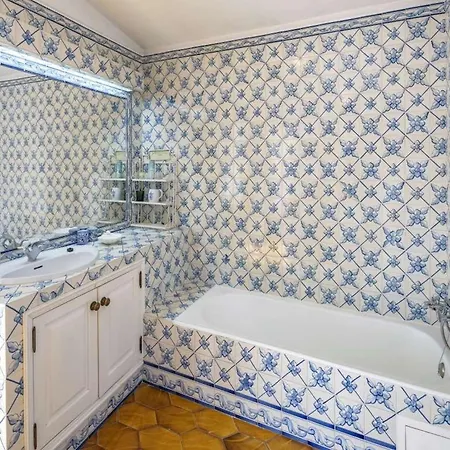 Luxury Lagos - 5 Bedrooms - Private Pool & Tennis Court - Lagos Quinta - Algarve